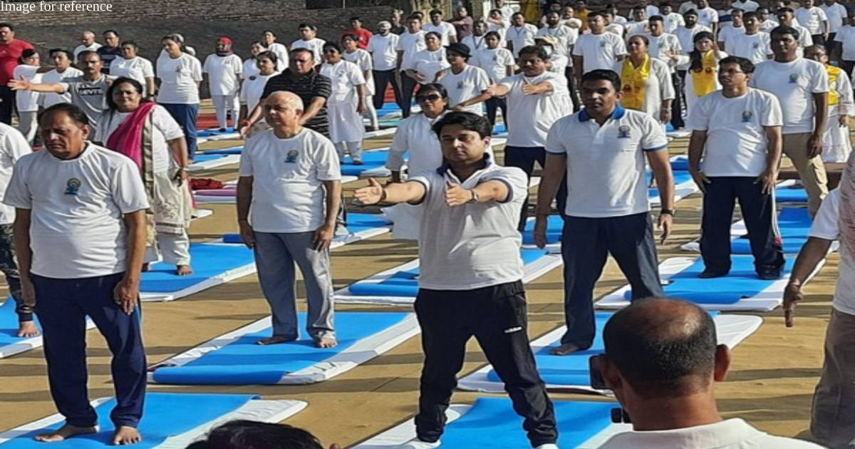Ministry of Civil Aviation celebrates 8th International Yoga Day at Gwalior Fort